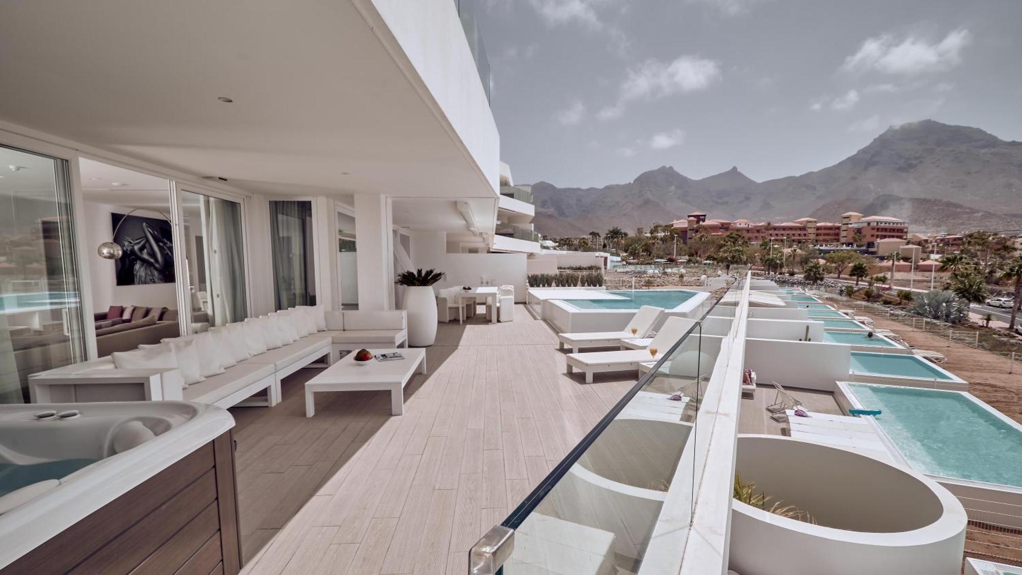 אדחה Hotel Baobab Suites מראה חיצוני תמונה